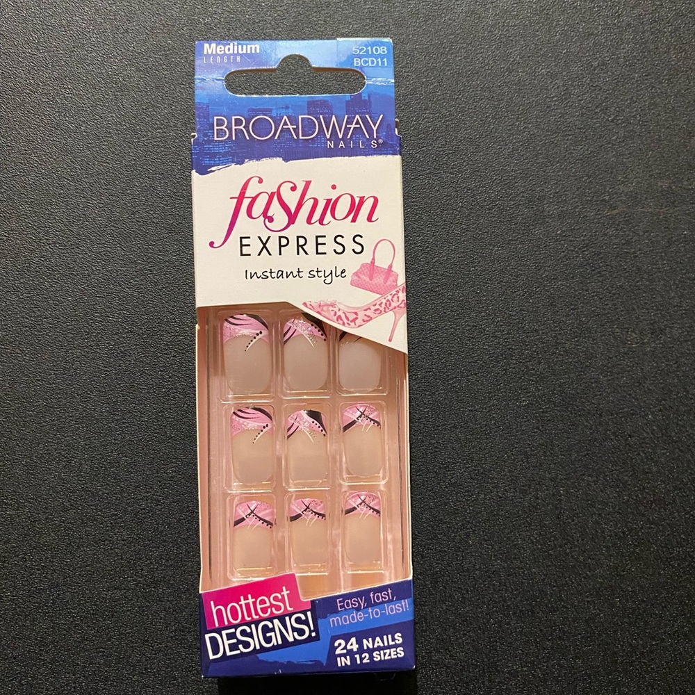 Broadway Fashion Express Press On Nails
